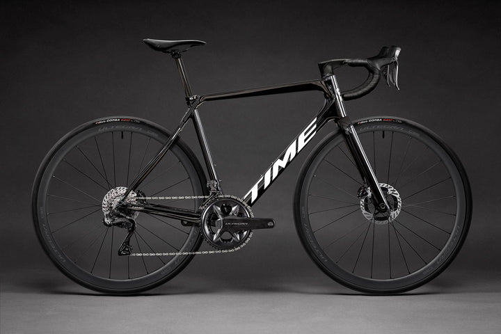 TIME NXR Road Bike in Carbon gloss color showing Ultegra Limited Edition Build Kit, Ultegra FC-R8100-P crankset and Ultegra C36 Carbon Wheelset 